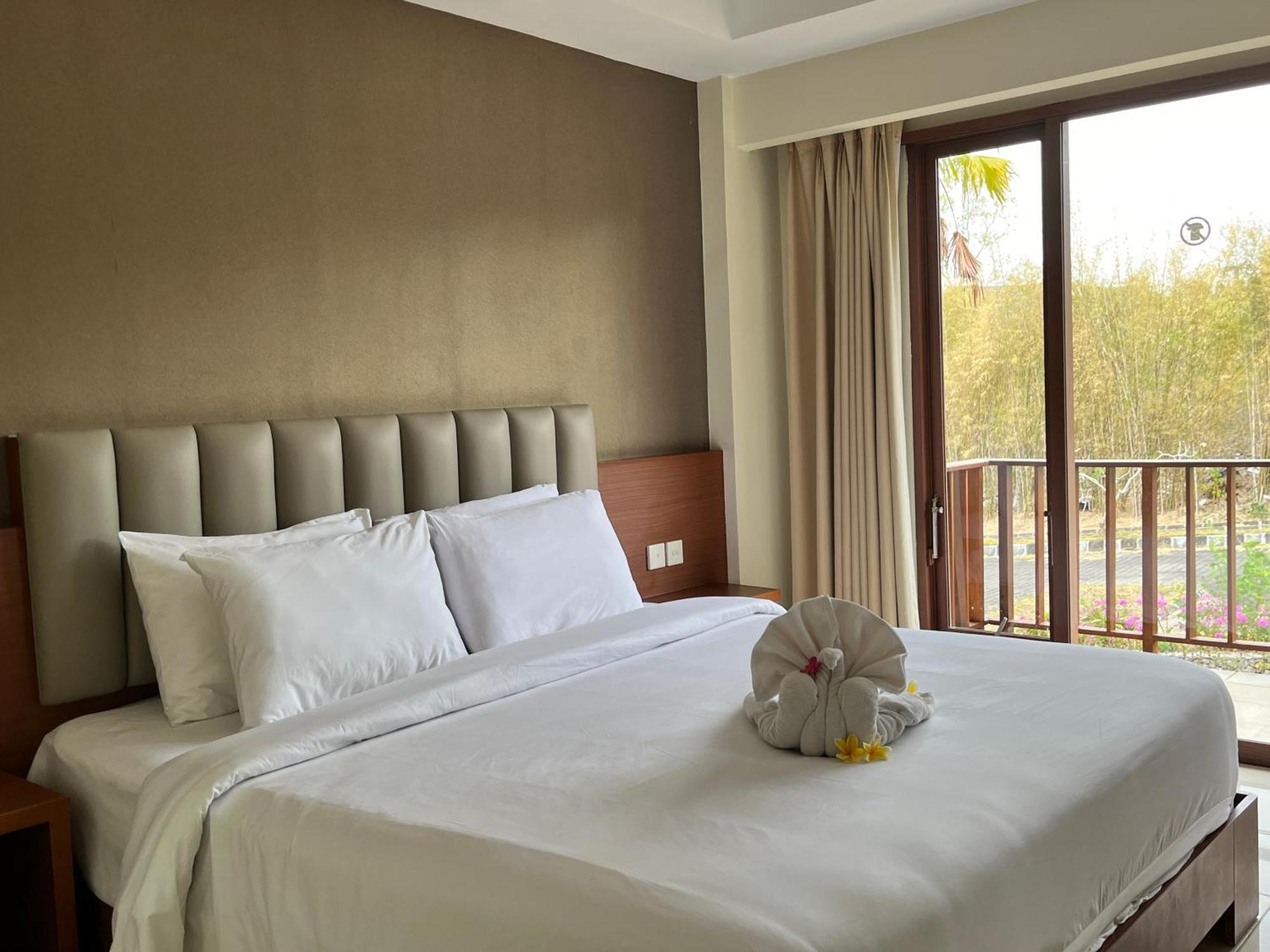 New Kuta Hotel By Lorin Uluwatu Extérieur photo